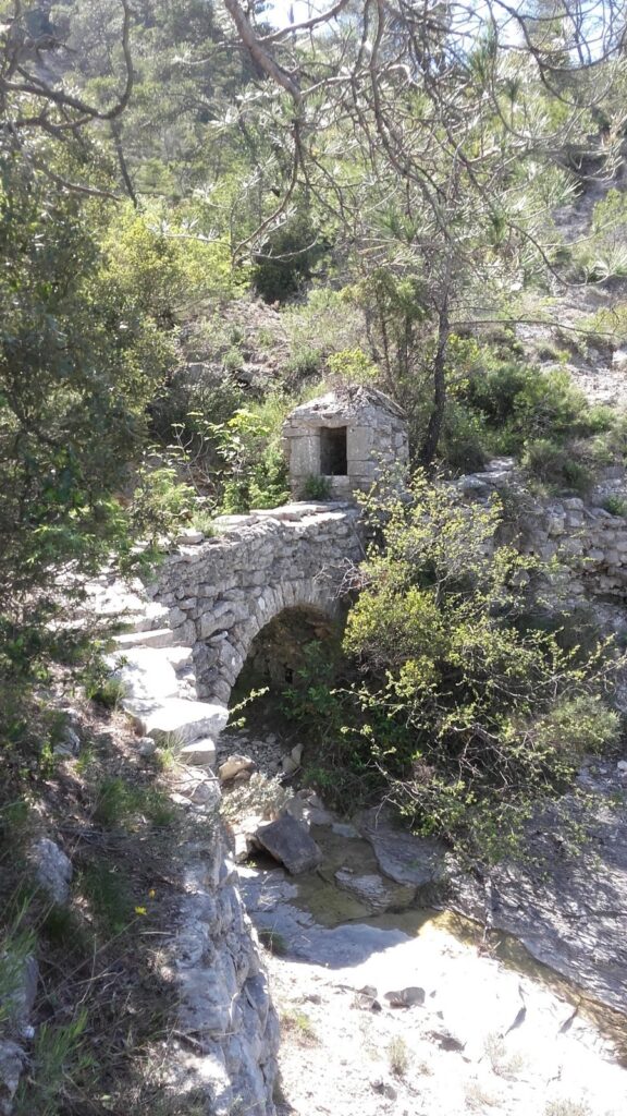 Aqueduc Salle de Gour