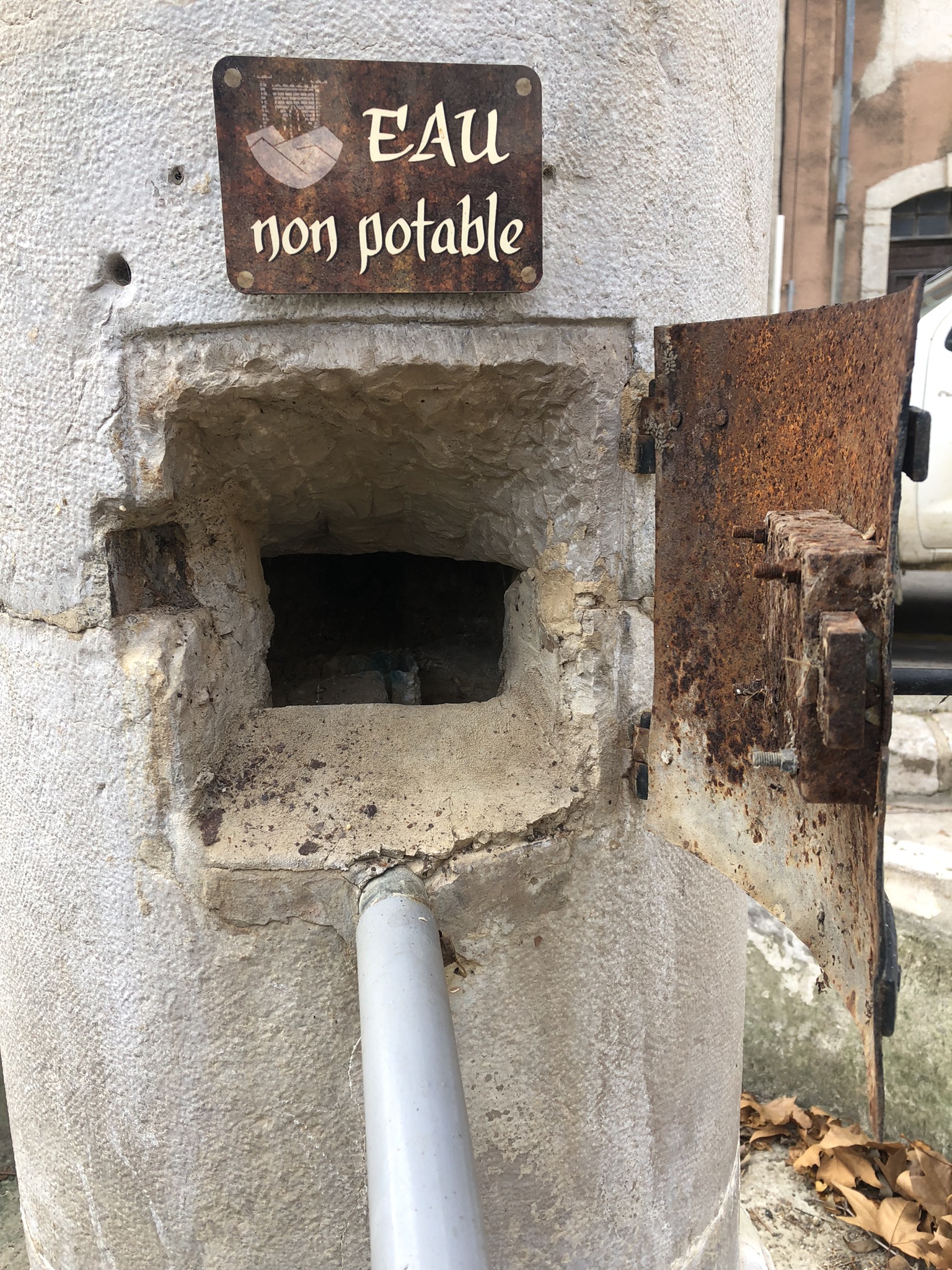 Fontaine de Croix-Haute